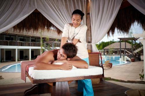 Hotel Bluewater Panglao Resort