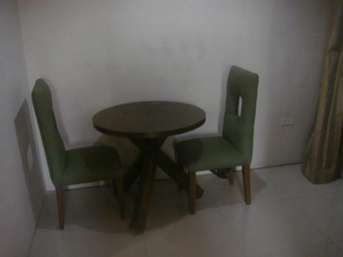 Hidden Pearl Hotel (janus Luxury Suites)