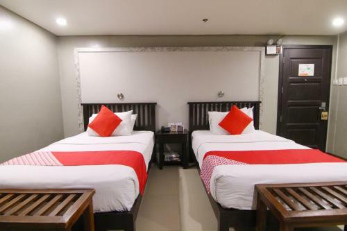 Artina Suites Hotel