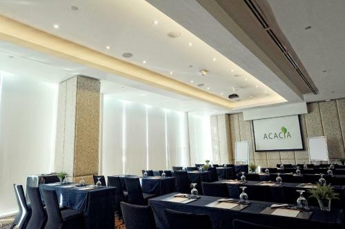 Acacia Hotel Manila