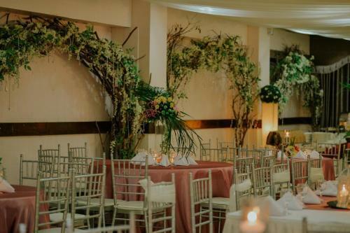Hotel Reyna's The Haven & Gardens