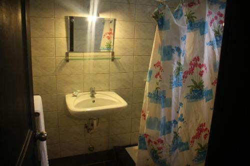 Accra Royal Castle Apartments & Suites