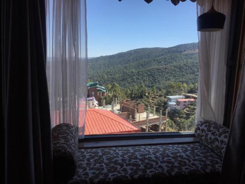 Hotel Ojaswi Himalayan Resort