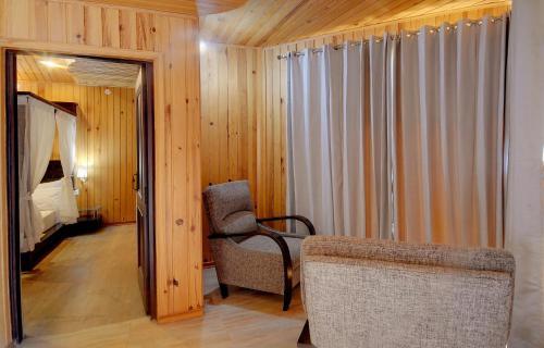 Hotel Ojaswi Himalayan Resort