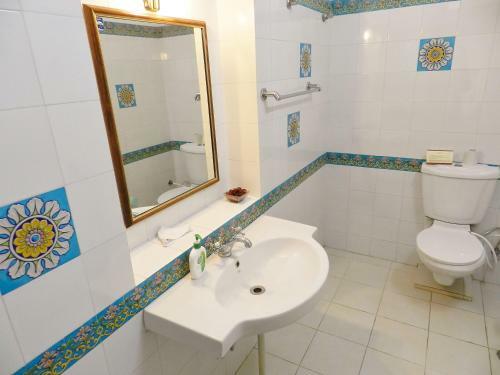 Hotel Arya Niwas