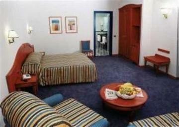 Hotel President