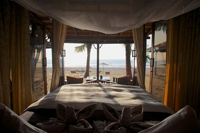 Hotel Dunhill Beach Resort