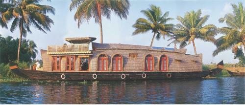 Soma House Boat