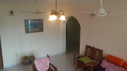 Hostal Camron Guest House