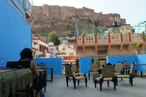 Madhur Villa Guest House