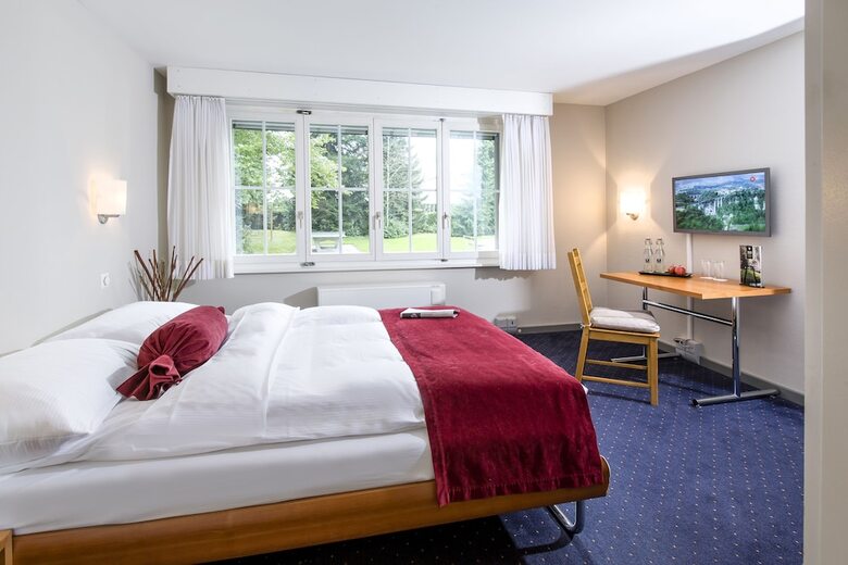 Parkhotel Schloss H�nigen