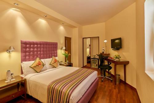 Hotel Royal Orchid Central, Bangalore