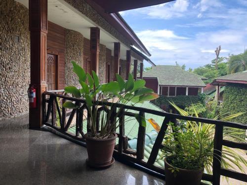 Hotel Koh Chang Lagoon Resort