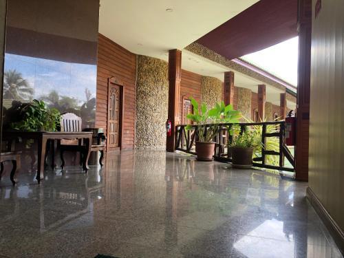 Hotel Koh Chang Lagoon Resort