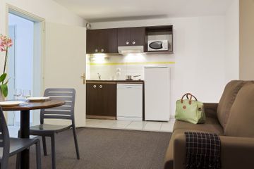 Hotel Comfort Suites Annecy Seynod
