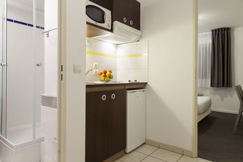 Hotel Comfort Suites Annecy Seynod