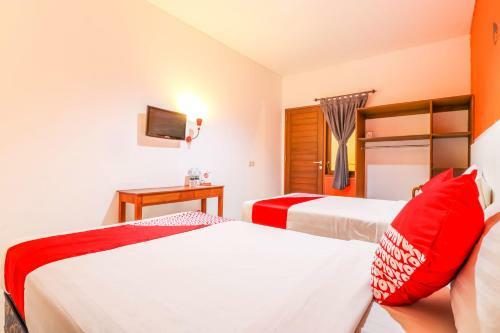 Hostal Oyo 1433 Homestay Rumahku