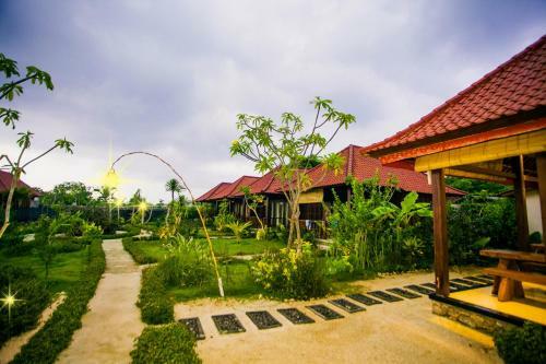 Dini D'nusa Lembongan
