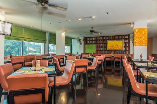 Hotel Zen Rooms Raya Kuta 3