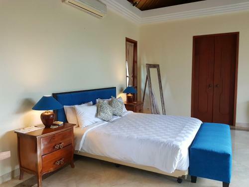 Hostal Lily Luxury Suites