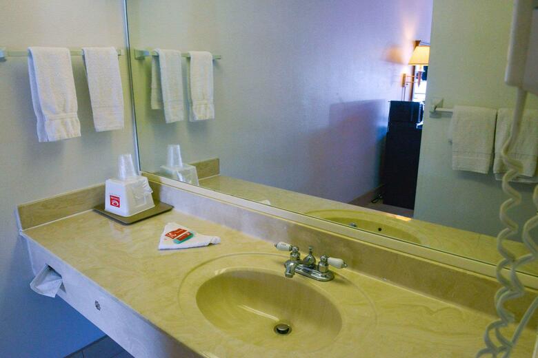 Motel Econo Lodge North