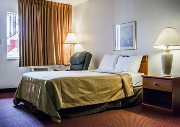 Motel Econo Lodge North