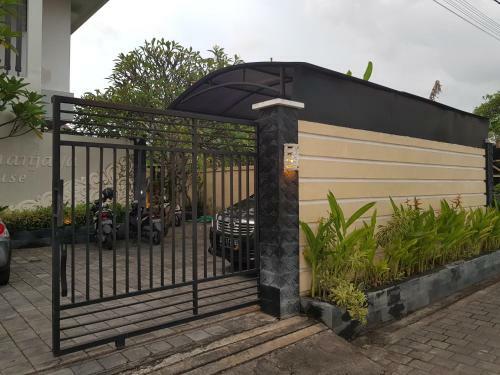 Hostal The Dananjaya House