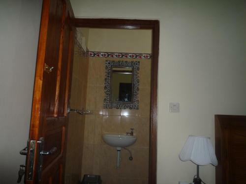 Hostal Shindu Home Stay