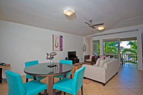 Apartamentos Moana Sands Beachfront Villas