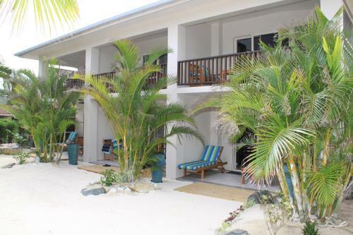 Apartamentos Moana Sands Beachfront Villas