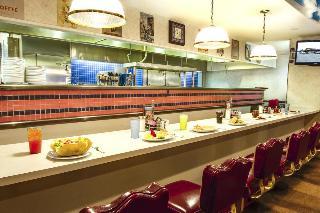 Hotel Rodeway Inn & Suites
