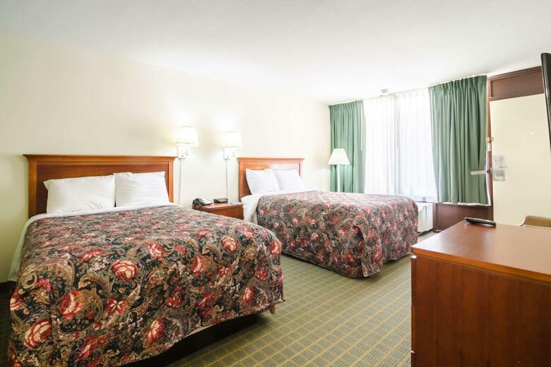 Hotel Quality Inn & Suites