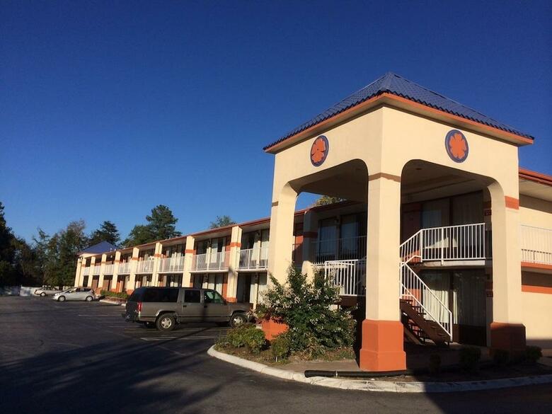 Hotel Quality Inn & Suites