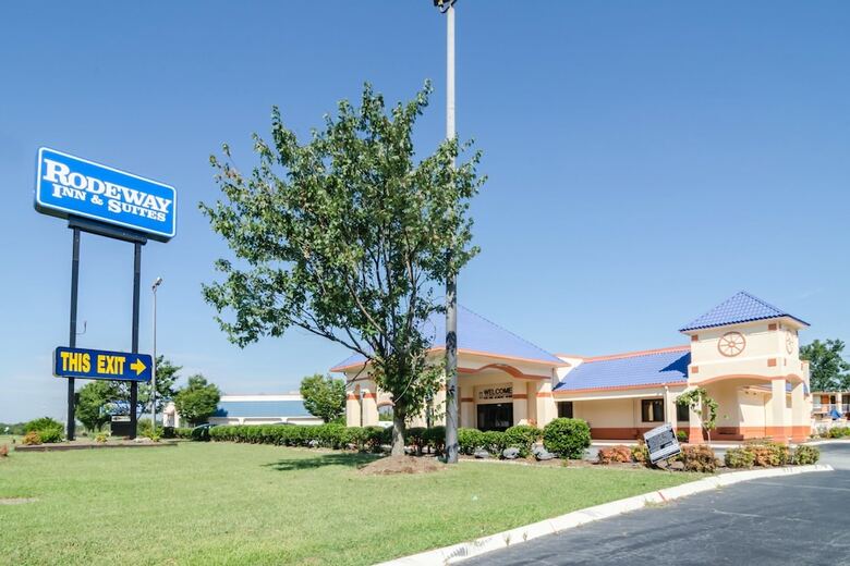 Hotel Quality Inn & Suites