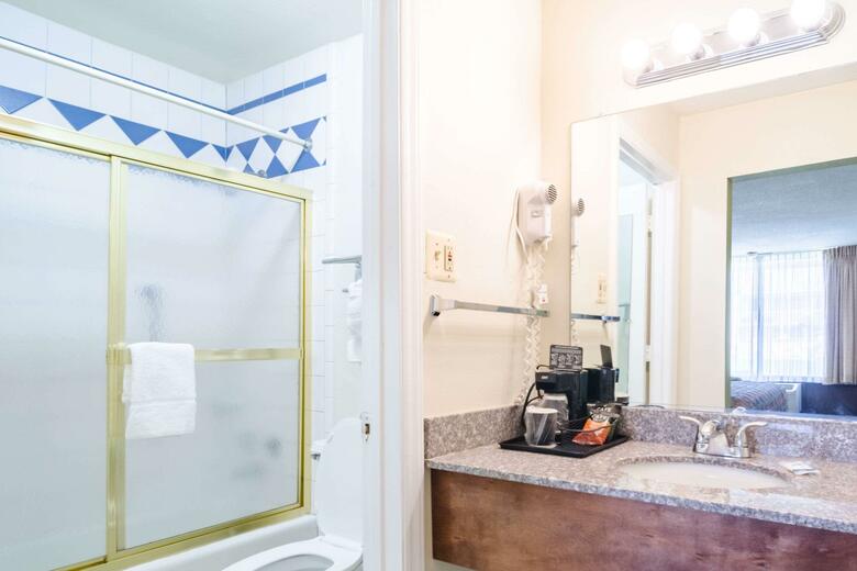 Hotel Quality Inn & Suites