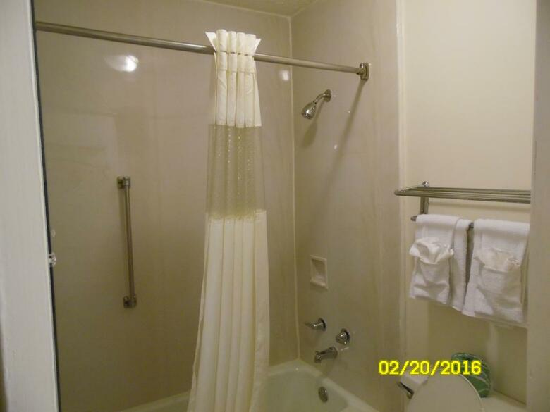 Hotel Quality Inn & Suites