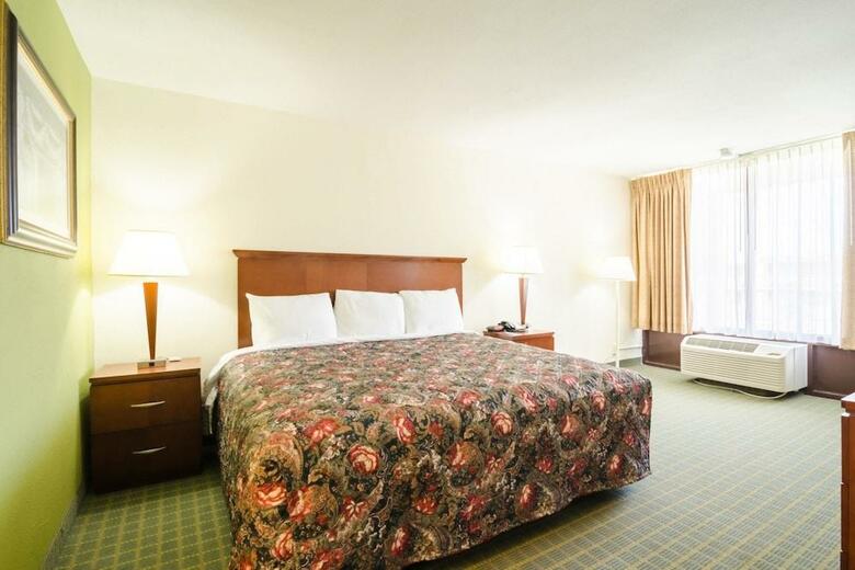 Hotel Quality Inn & Suites