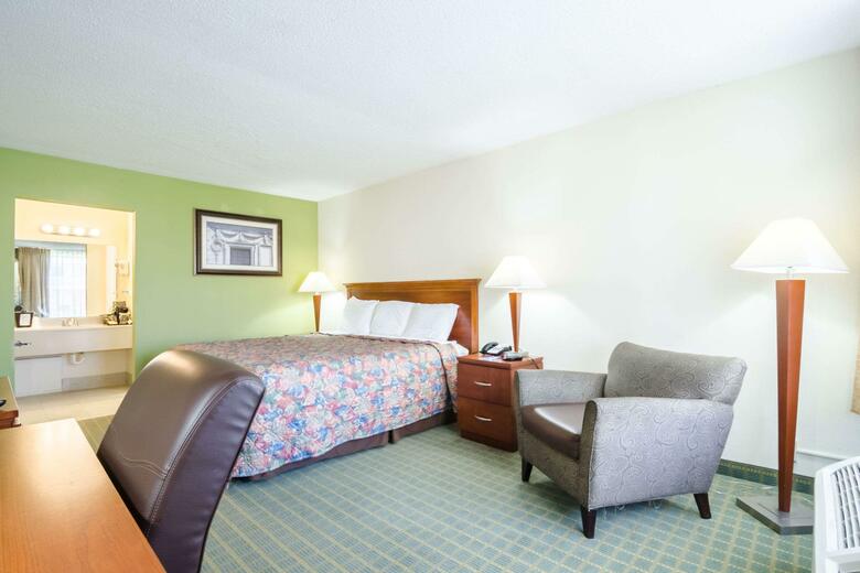 Hotel Quality Inn & Suites