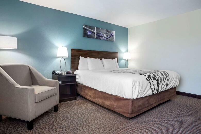 Hotel Sleep Inn & Suites