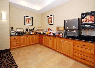 Hotel Comfort Suites