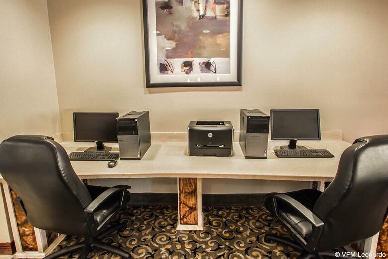 Hotel Comfort Suites