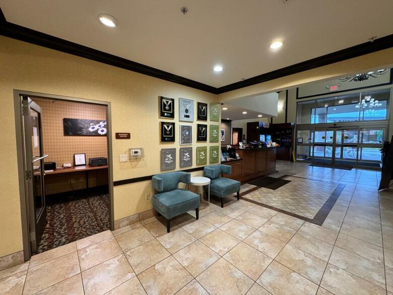 Hotel Sleep Inn & Suites
