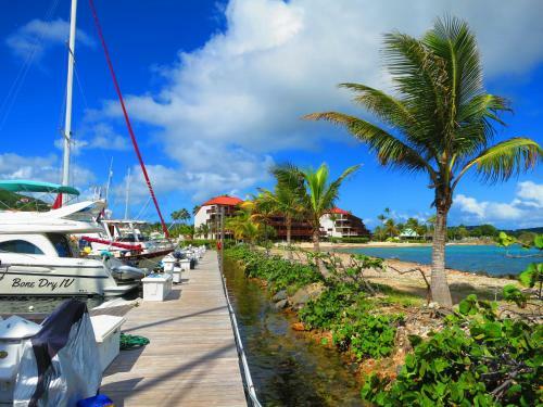 Hotel 2br Luxury Beachfront Duplex Villa On Sapphire Beach III