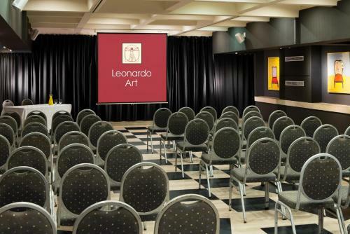 Hotel Leonardo Art Tel Aviv By The Beach
