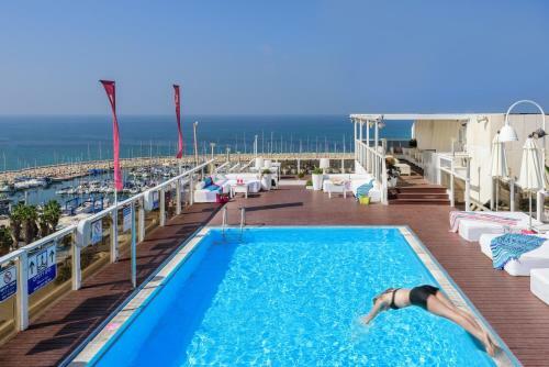 Hotel Leonardo Art Tel Aviv By The Beach