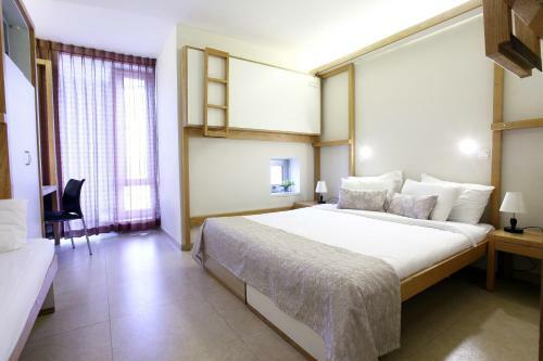 Albergue Beit Shmuel Guest House