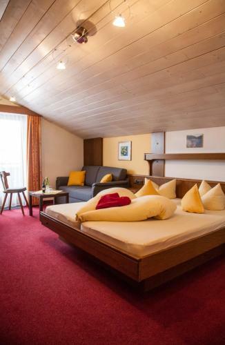 Hostal Apart-pension Haus Arina