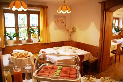 Hostal Pension Tannhof