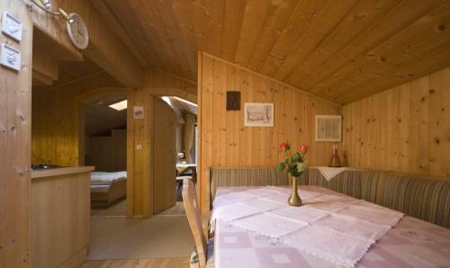 Apartamento Ferienwohnungen Haus Schett