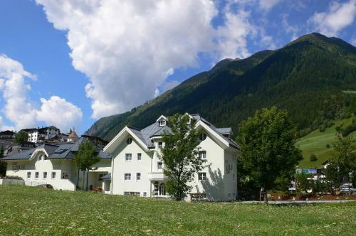 Hostal Apart Maximilian